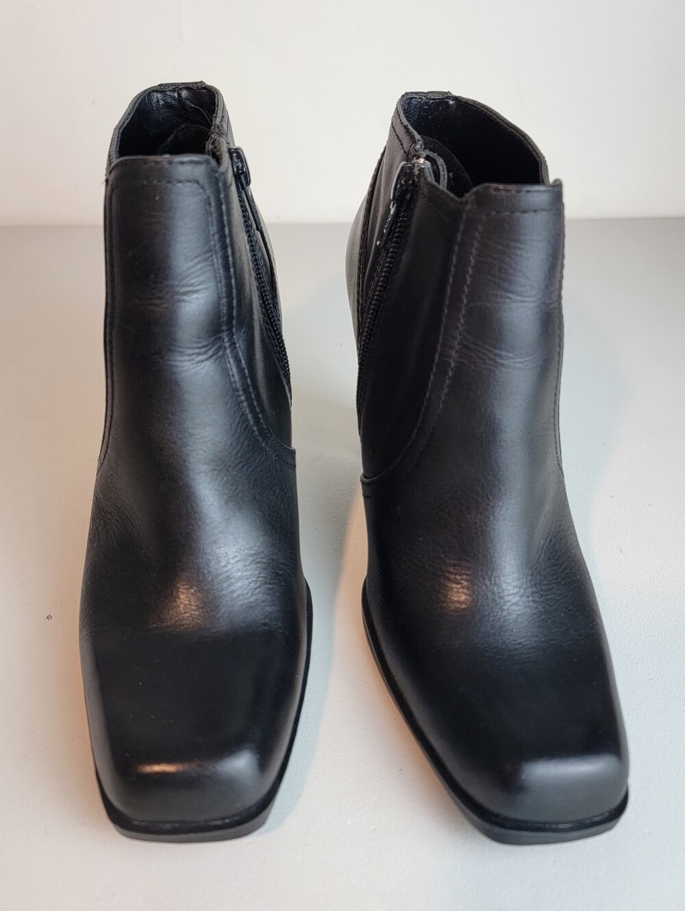 Kenneth Cole Reaction Square Toe Leather Boots Cool Drive Zip Booties Black 6M
